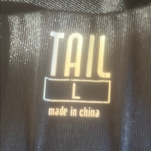 TAIL Women's Black Golf Pickleball Skort with Yellow Black Ruffle Detail Size L - Picture 6 of 6